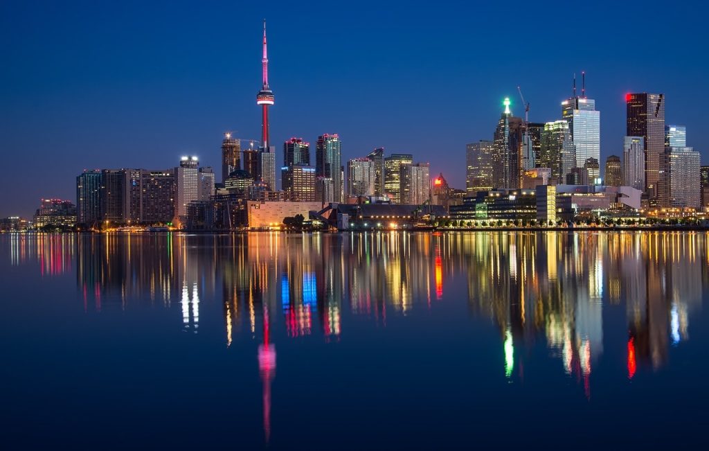 Toronto 1 Night Hotel - Epic Experiences